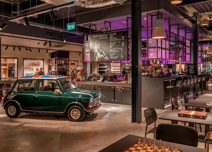 Moxy London Heathrow Airport
